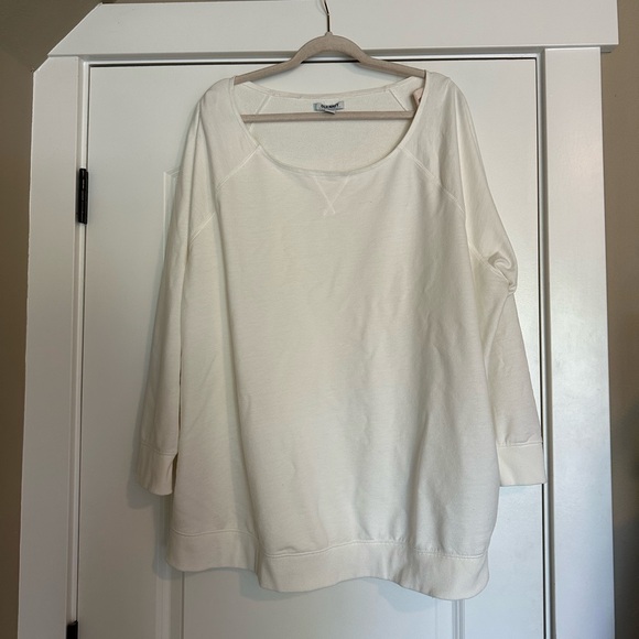 Old navy sweater - Picture 1 of 3